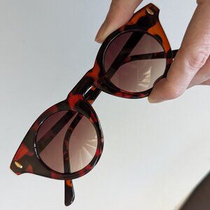 Retro Tortoise Shell Sunglasses